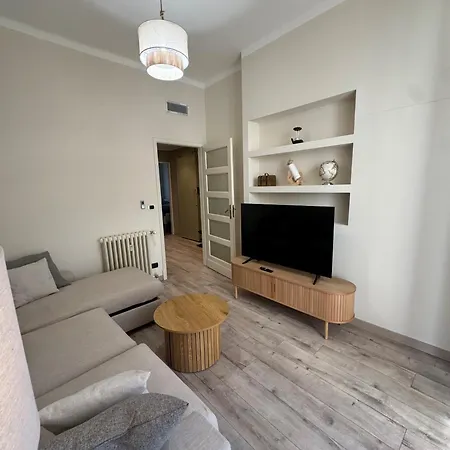 Apartment To Live *